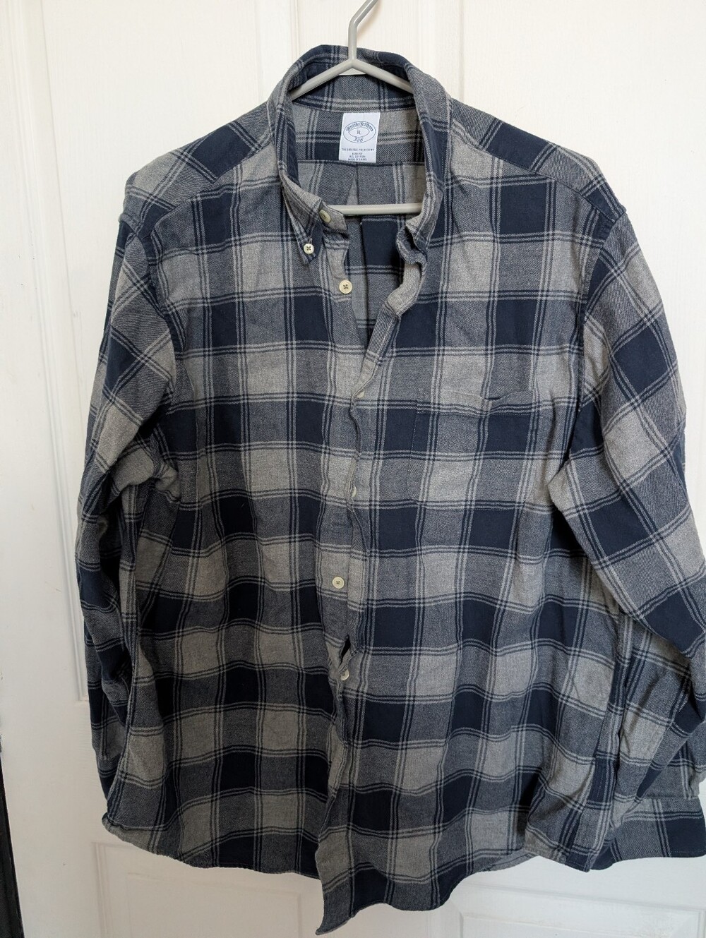 Men's Brooks Brothers Plaid Button-Down Shirt - Gray & Navy
